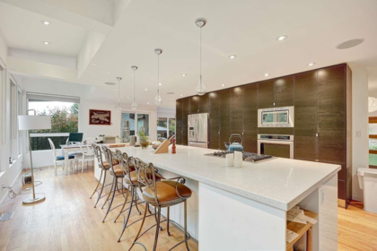 5344 Cliffridge Avenue, North Vancouver, BC