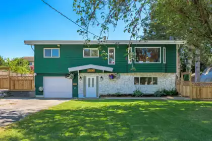 7636 Horne Street, Mission, BC, Mission — Single Family Residence for sale
