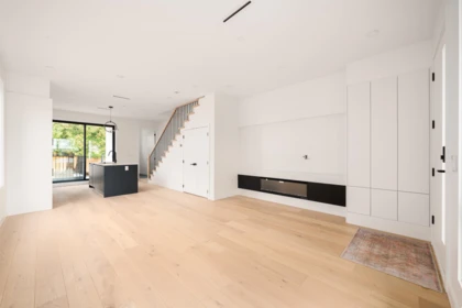 8086 Laurel Street, Vancouver, BC, Vancouver — Half Duplex for sale