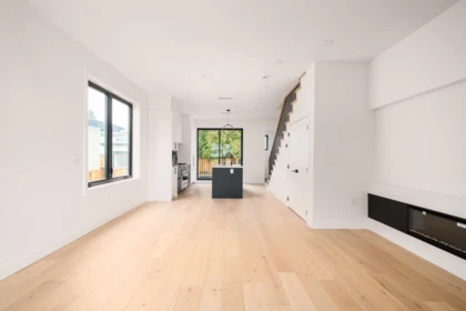 8086 Laurel Street, Vancouver, BC, Vancouver — Half Duplex for sale