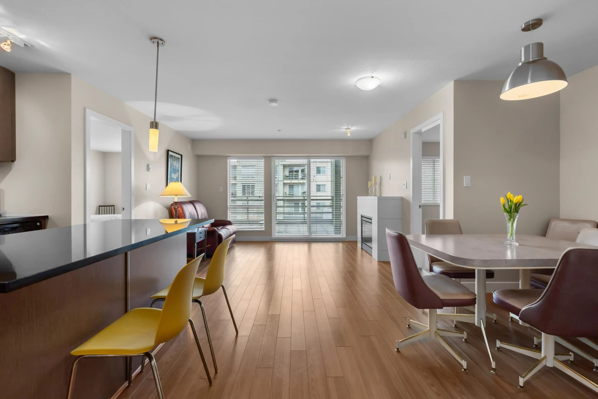 Living Room Photo of 203 15745 Croydon Drive, Surrey, BC