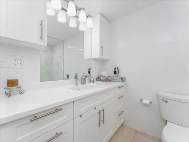 Mudroom Photo of 12C 328 Taylor Way, West Vancouver, BC