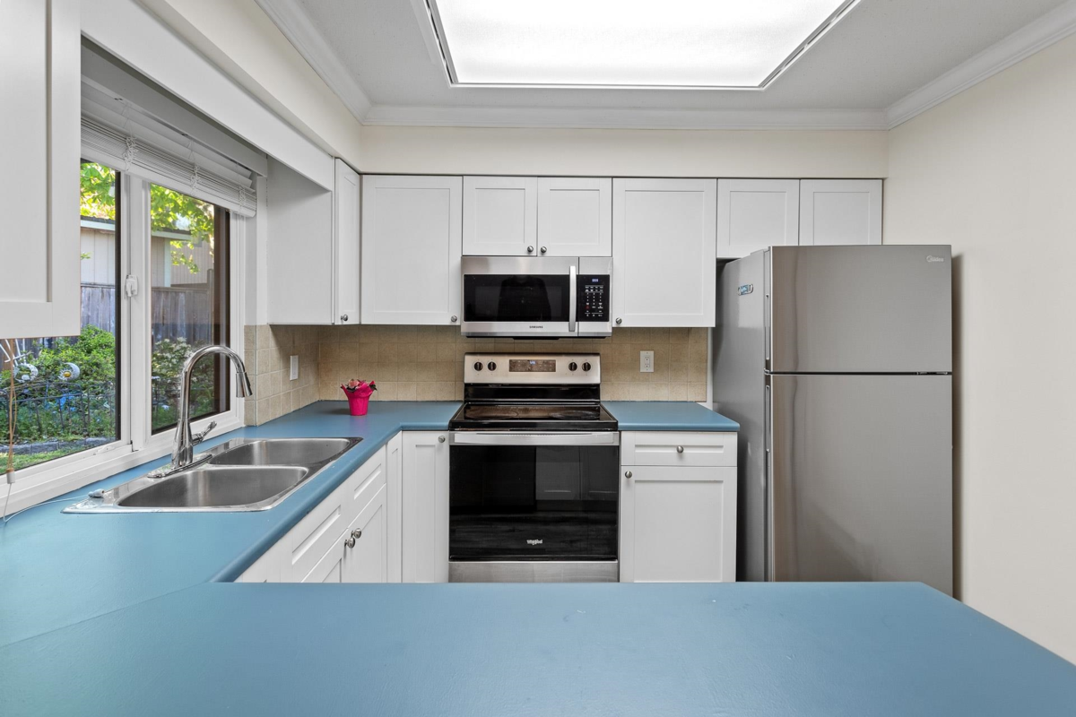 Dining Area Photo of 1049 Cornwall Drive, Port Coquitlam, BC