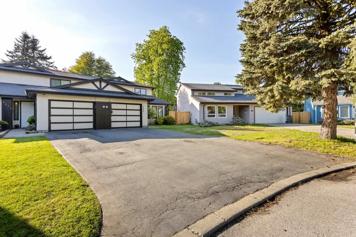 Living Room Photo of 1049 Cornwall Drive, Port Coquitlam, BC