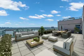 PH1 8 Laguna Court, New Westminster, BC