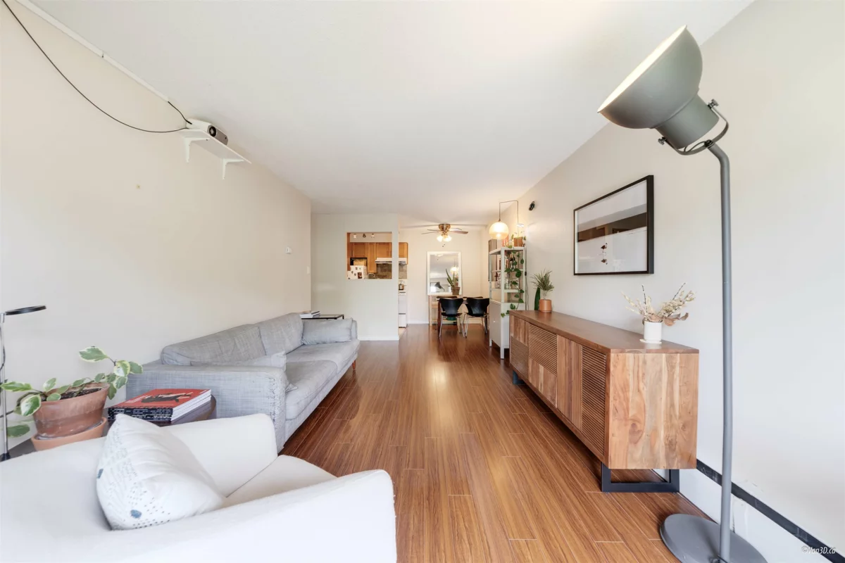 Kitchen Photo of 116 36 E 14th Avenue, Vancouver, BC