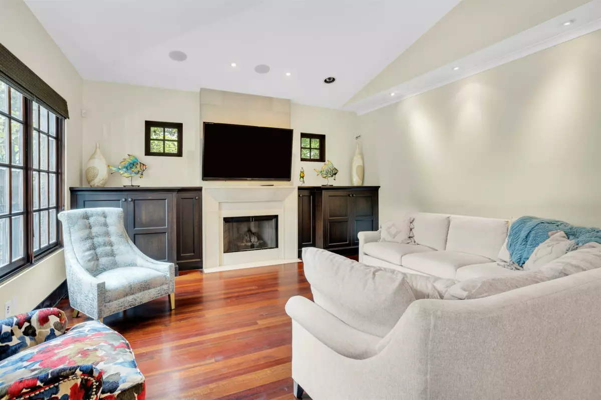 Mudroom Photo of 1807 Acadia Road, Vancouver, BC