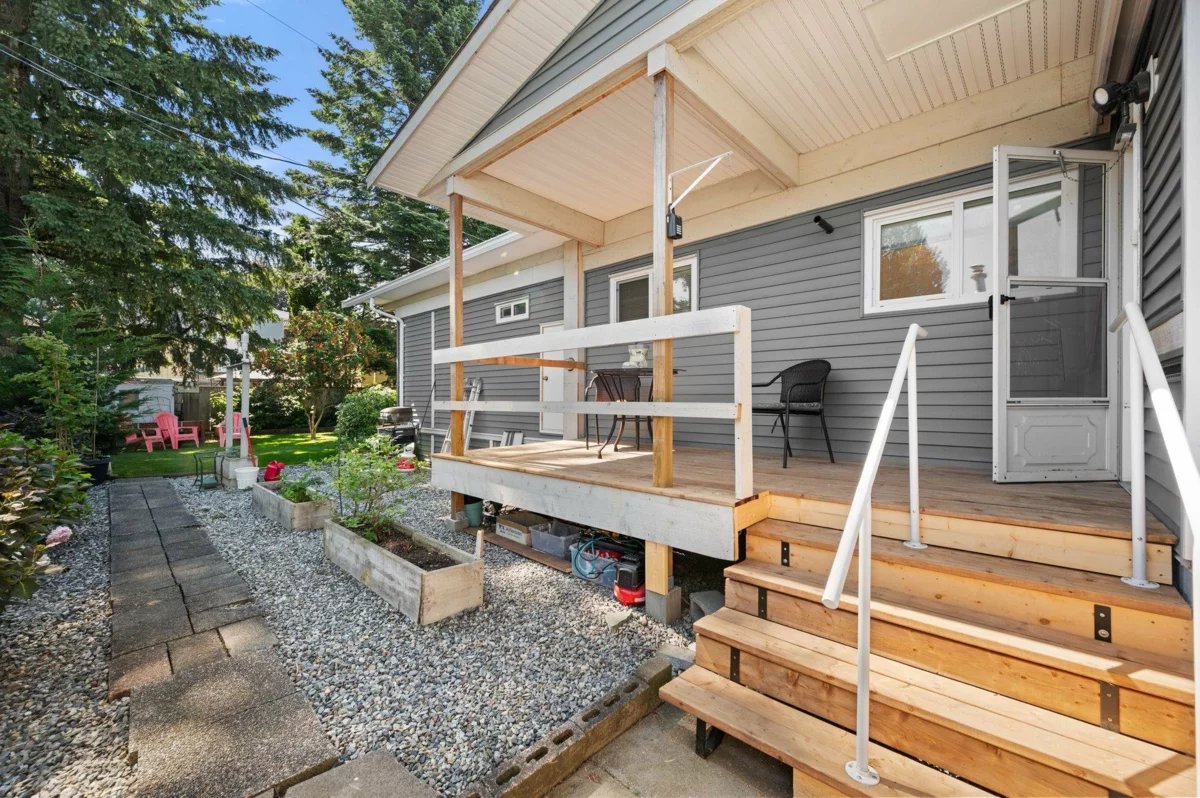 Hallway Photo of 11 31313 Livingstone Avenue, Abbotsford, BC