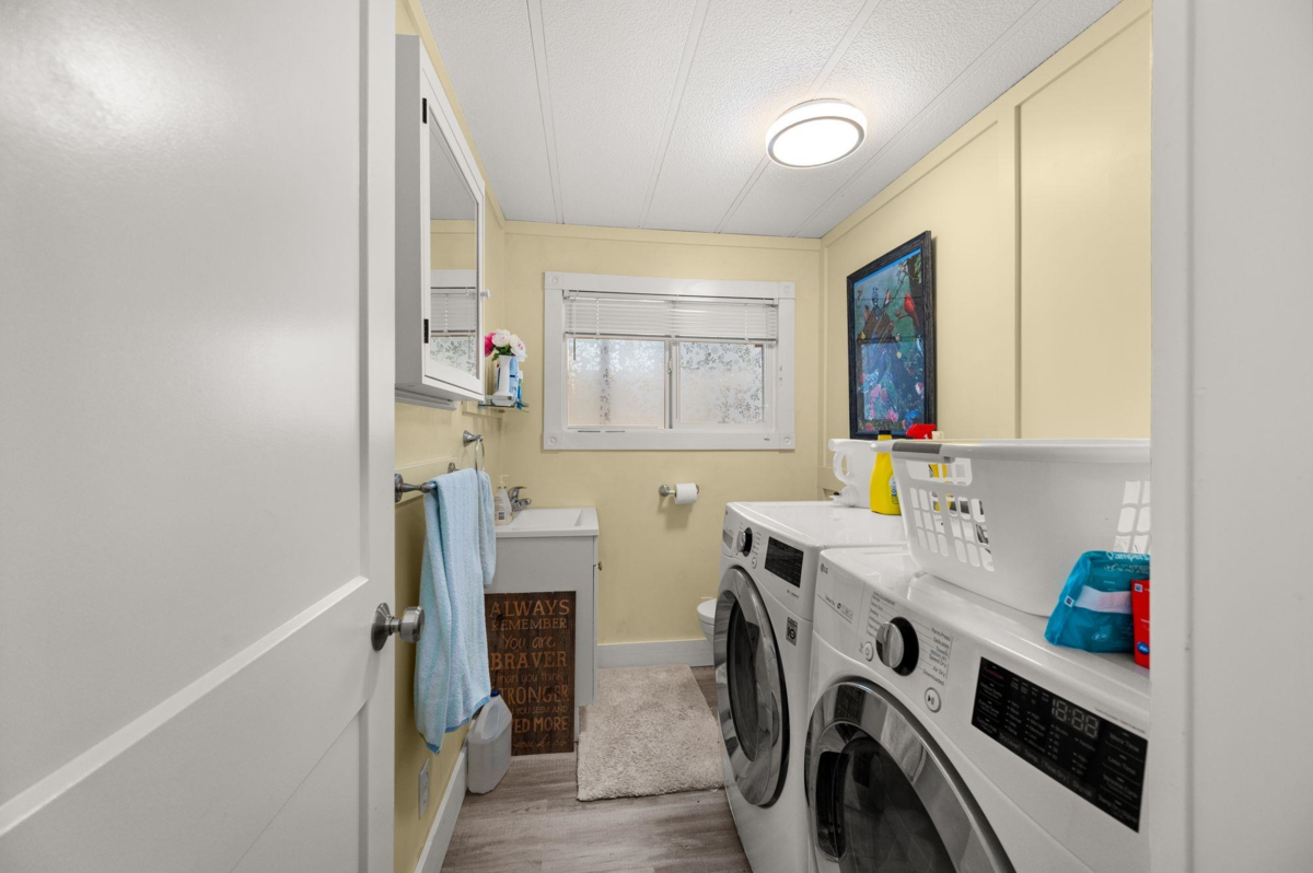 Office / Den Photo of 11 31313 Livingstone Avenue, Abbotsford, BC