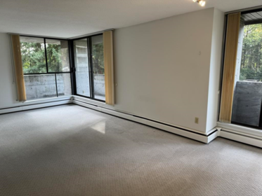 203 3755 Bartlett Court, Burnaby, BC, Burnaby — Apartment/Condo for sale