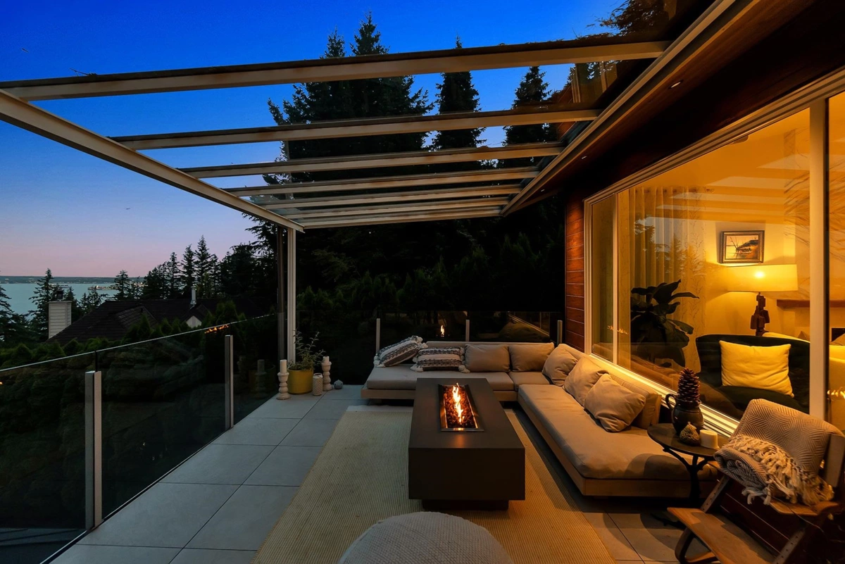 Bedroom 4 Photo of 3706 Southridge Place, West Vancouver, BC