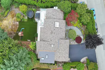3706 Southridge Place, West Vancouver, BC