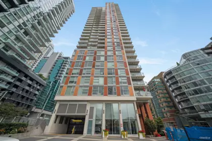 1109 1351 Continental Street, Vancouver, BC, Vancouver — Apartment/Condo for sale