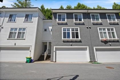 15 10433 158 Street, Surrey, BC, Surrey — Townhouse for sale
