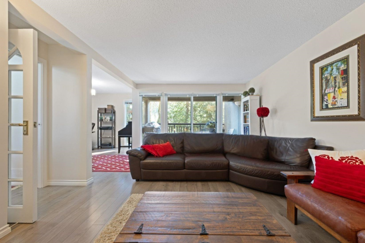 Dining Area Photo of 1059 Heritage Boulevard, North Vancouver, BC