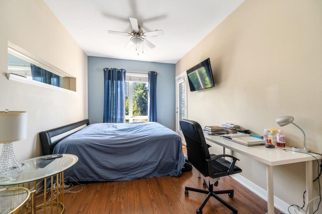 Dining Area Photo of 439 13321 102a Avenue, Surrey, BC