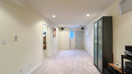 Entry Foyer Photo of 2802 E 45th Avenue, Vancouver, BC