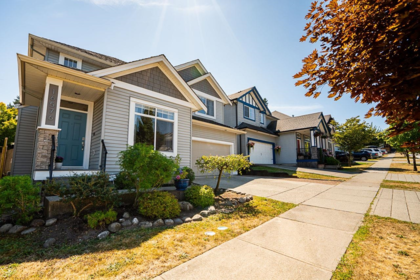 16576 59a Avenue, Surrey, BC, Surrey — Single Family Residence for sale