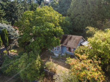 316 Headlands Road, Gibsons, BC, Gibsons — Single Family Residence for sale