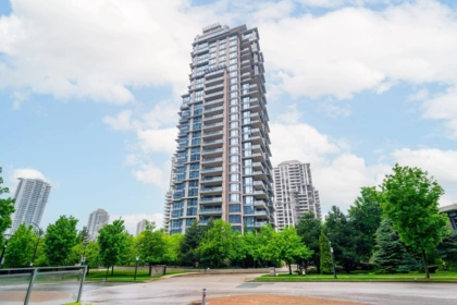 207 2077 Rosser Avenue, Burnaby, BC, Burnaby — Apartment/Condo for sale