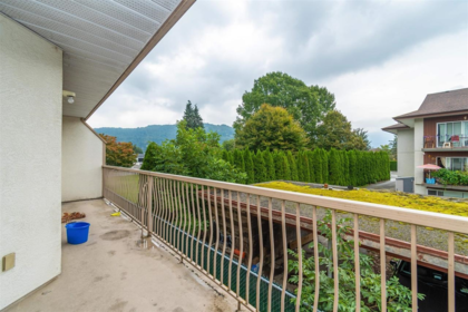 Kitchen Photo of 6 1662 Agassiz-Rosedale  No 9 Highway, Agassiz, BC