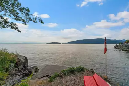 5834 Eagle Island, West Vancouver, BC, West Vancouver — Single Family Residence for sale