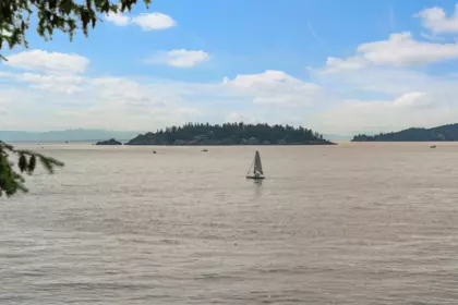 5834 Eagle Island, West Vancouver, BC, West Vancouver — Single Family Residence for sale