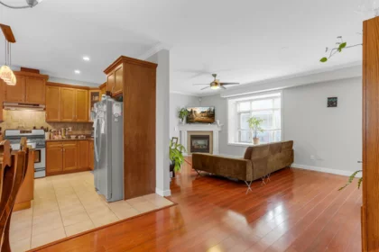 18 19219 67 Avenue, Surrey, BC, Surrey — Townhouse for sale