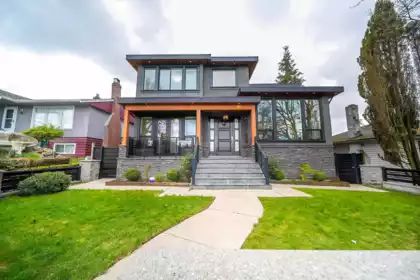 3832 Kincaid Street, Burnaby, BC, Burnaby — Single Family Residence for sale