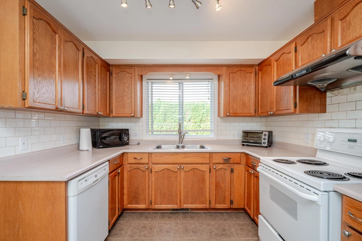 Bedroom 2 Photo of 6051 Glenroy Drive, Chilliwack, BC