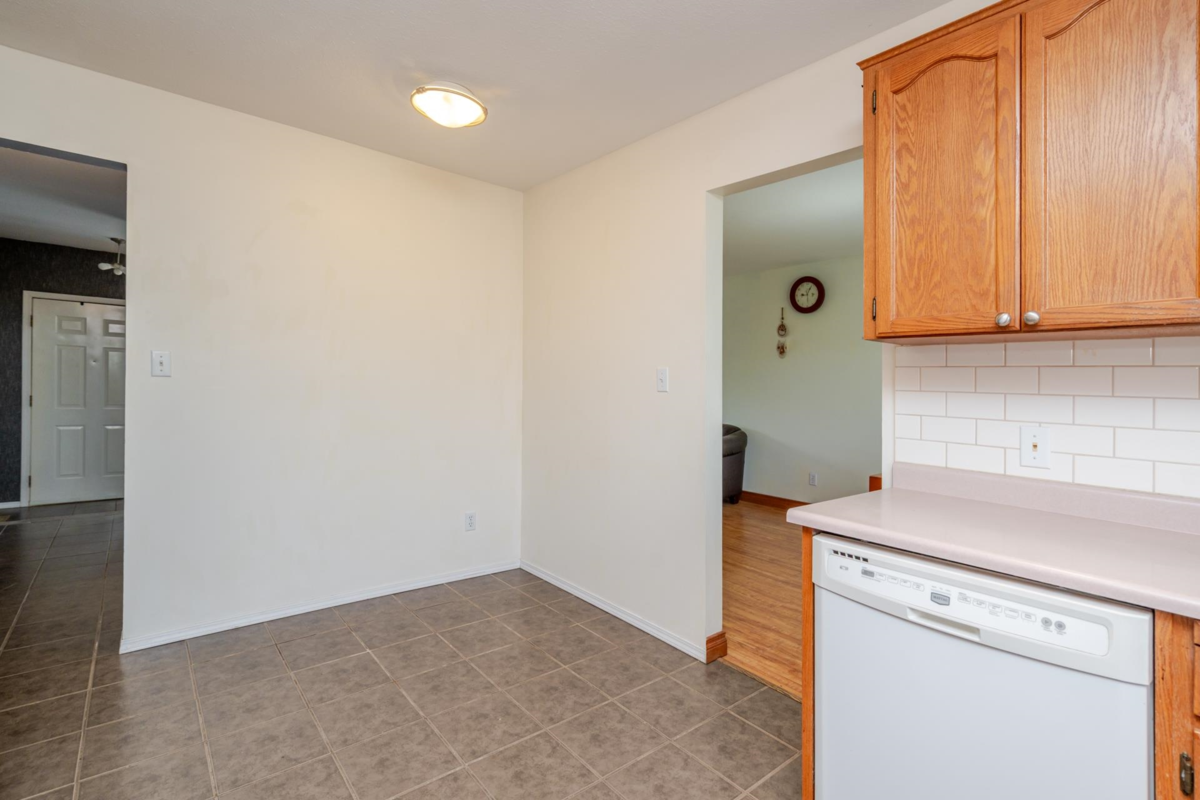 Bedroom 4 Photo of 6051 Glenroy Drive, Chilliwack, BC