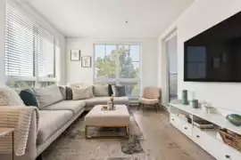 A410 20018 83a Avenue, Langley, BC