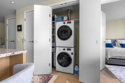 Laundry Room Photo of 1401 150 W 15th Street, North Vancouver, BC