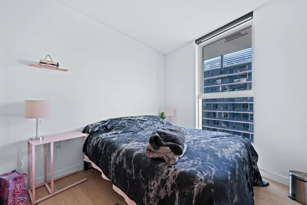 Walk-In Closet Photo of 1284 87 Nelson Street, Vancouver, BC