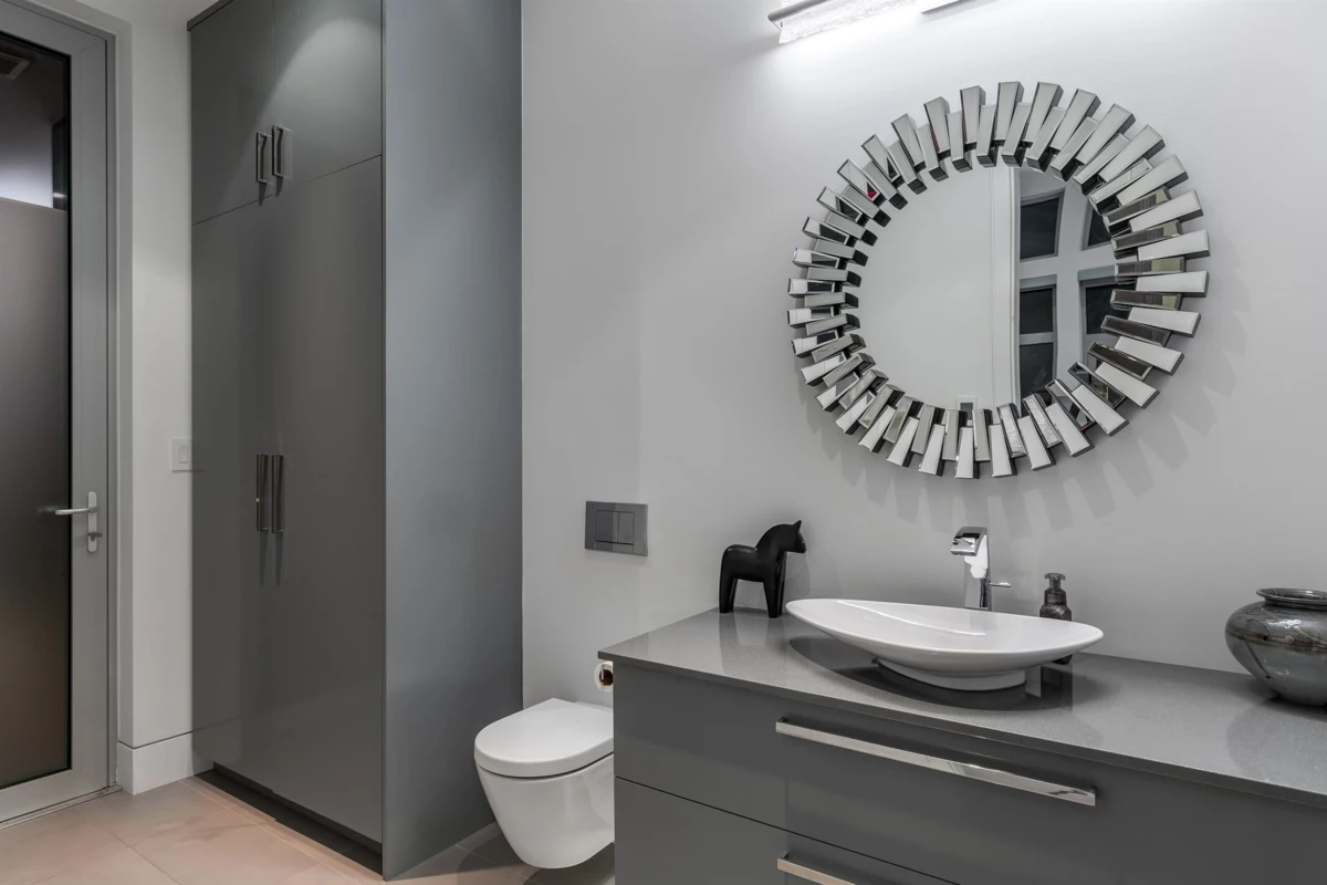 Entry Foyer Photo of 1065 Groveland Road, West Vancouver, BC