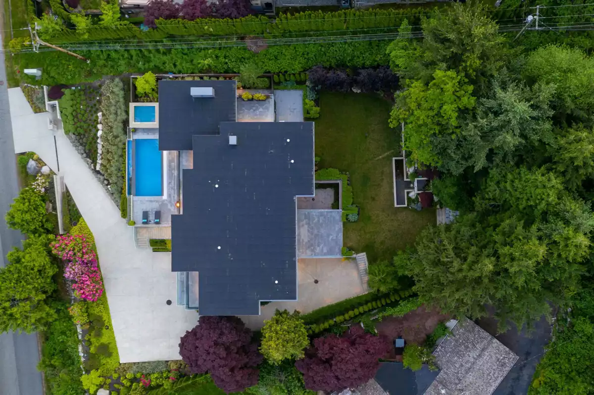 Living Room Photo of 1065 Groveland Road, West Vancouver, BC