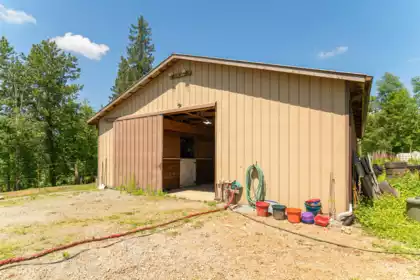 Front Yard Photo of 28555 104 Avenue, Maple Ridge, BC