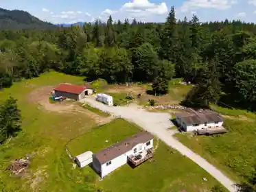 Primary Bedroom Photo of 28555 104 Avenue, Maple Ridge, BC