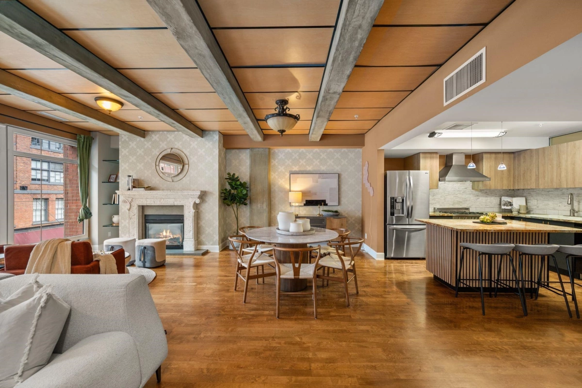 Breakfast Nook Photo of 301 1155 Mainland Street, Vancouver, BC