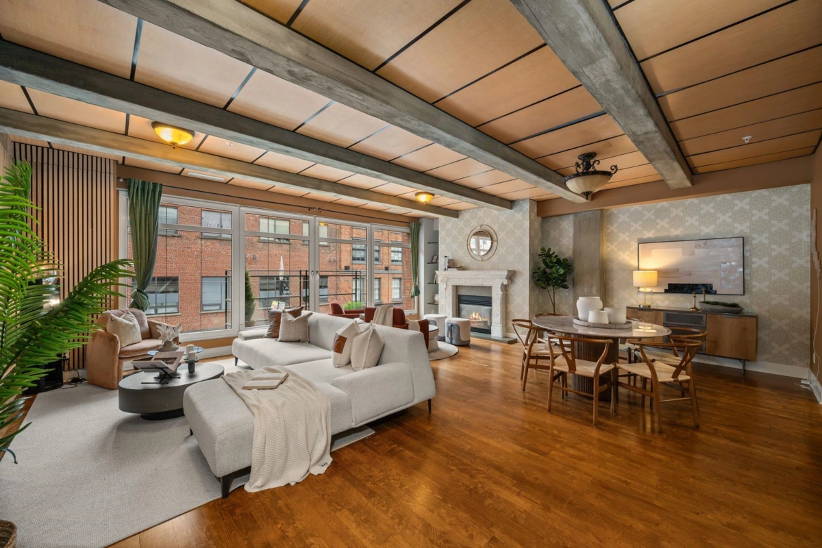 Kitchen Photo of 301 1155 Mainland Street, Vancouver, BC