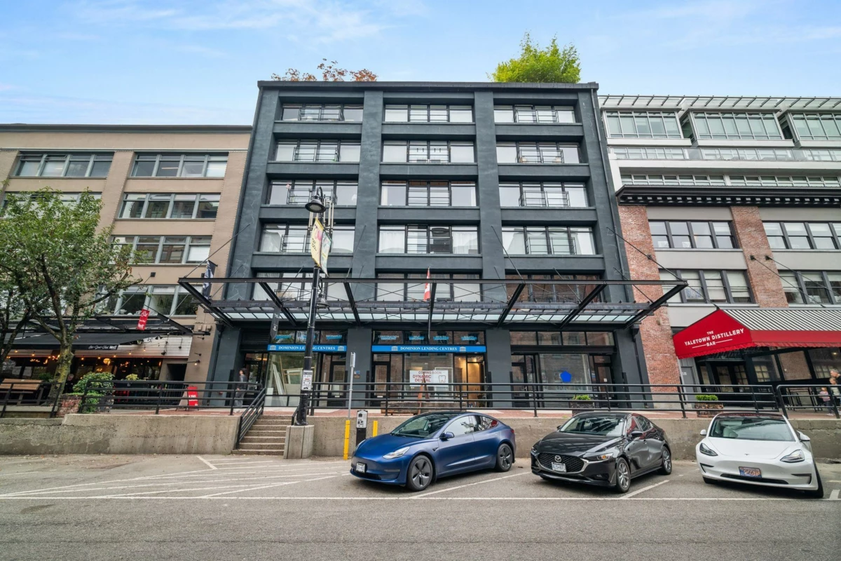 Mudroom Photo of 301 1155 Mainland Street, Vancouver, BC