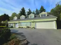 1805 Rosebery Avenue, West Vancouver, BC