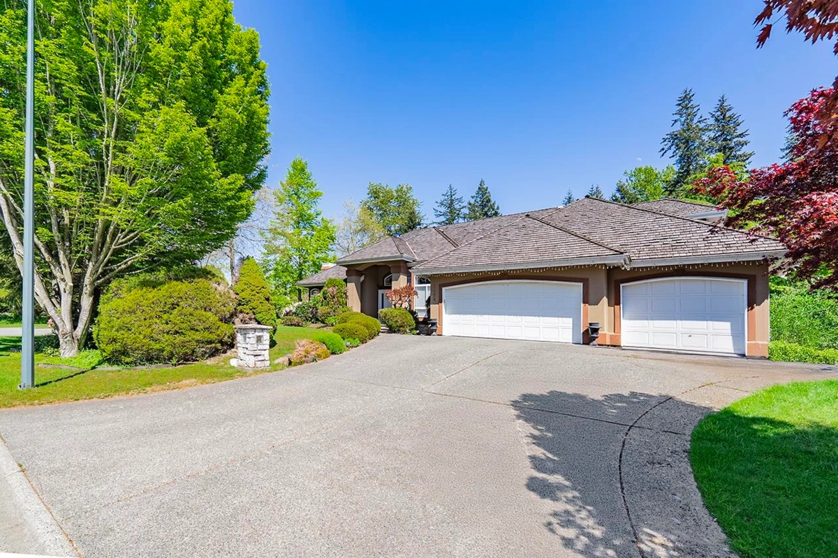 Exterior Front Photo of 2488 138 Street, Surrey, BC