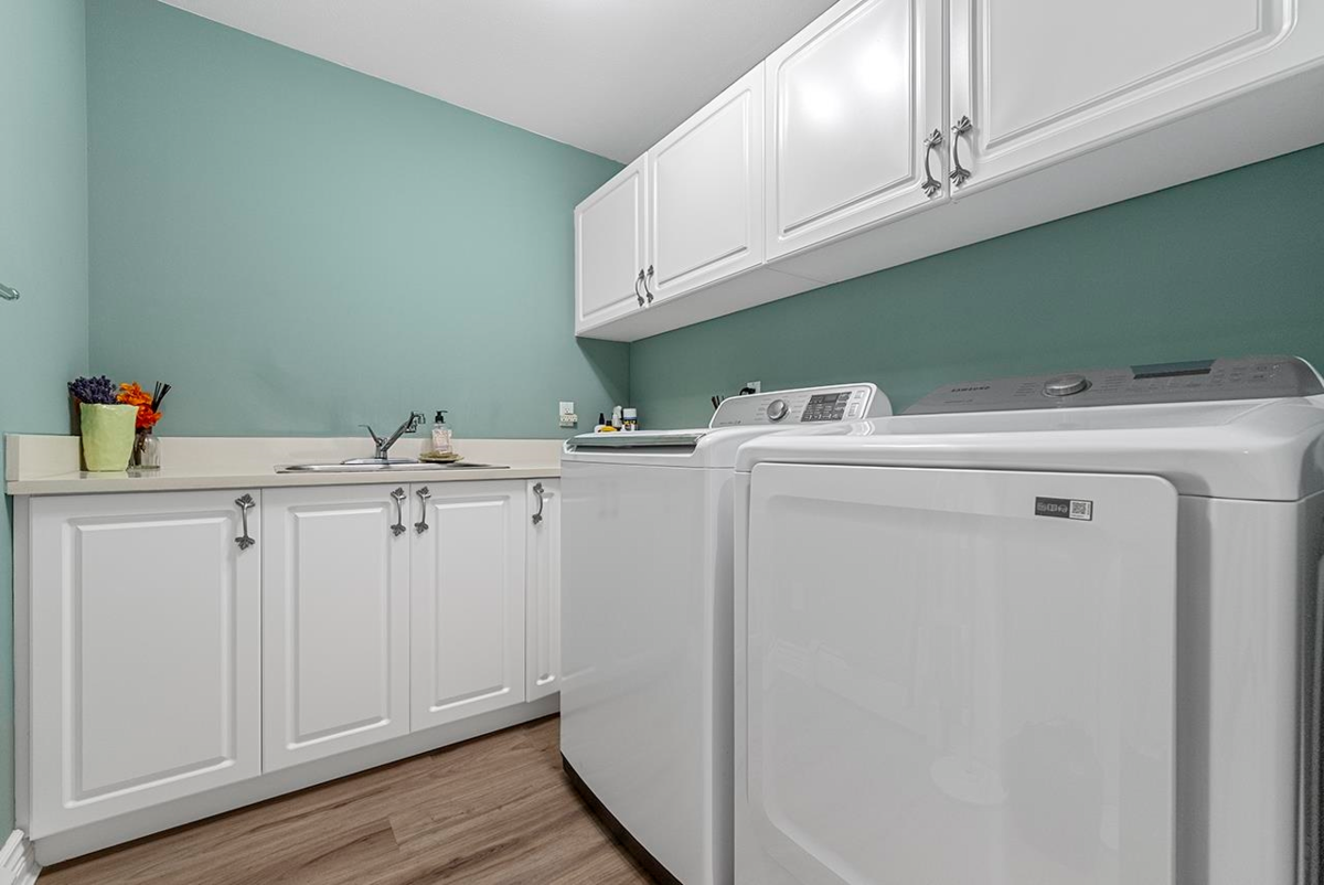 Laundry Room Photo of 2488 138 Street, Surrey, BC