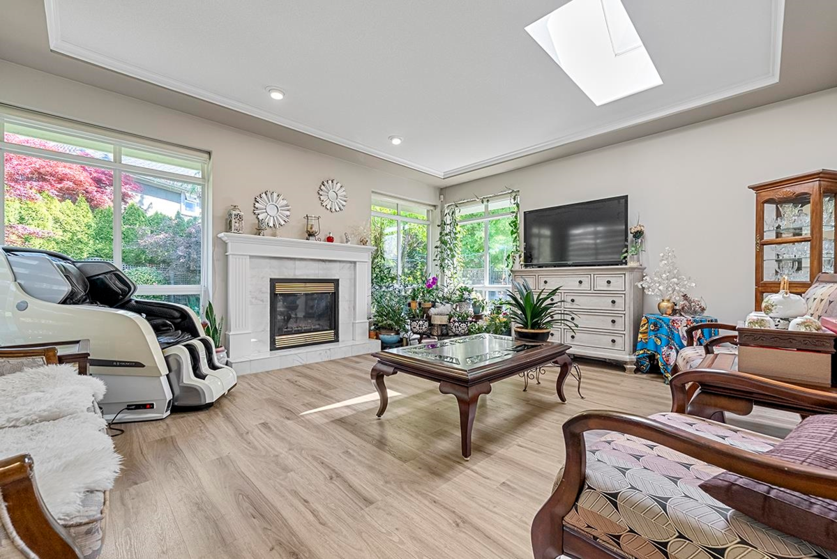 Office / Den Photo of 2488 138 Street, Surrey, BC