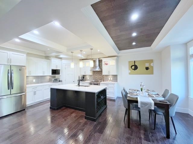 Kitchen Island Photo of 1339 Greenbank Court, Coquitlam, BC