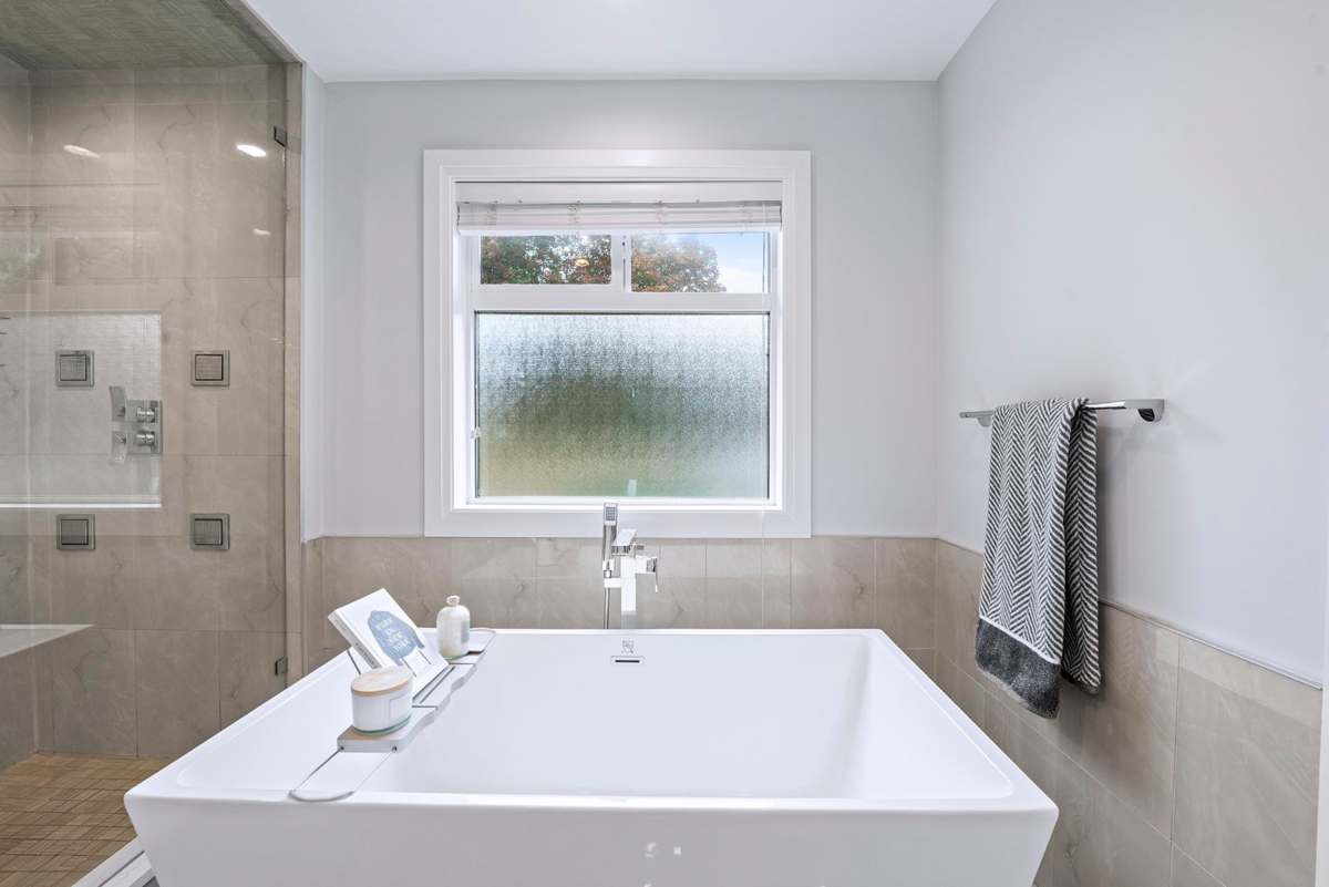 Loft / Bonus Room Photo of 1370 Ross Road, North Vancouver, BC