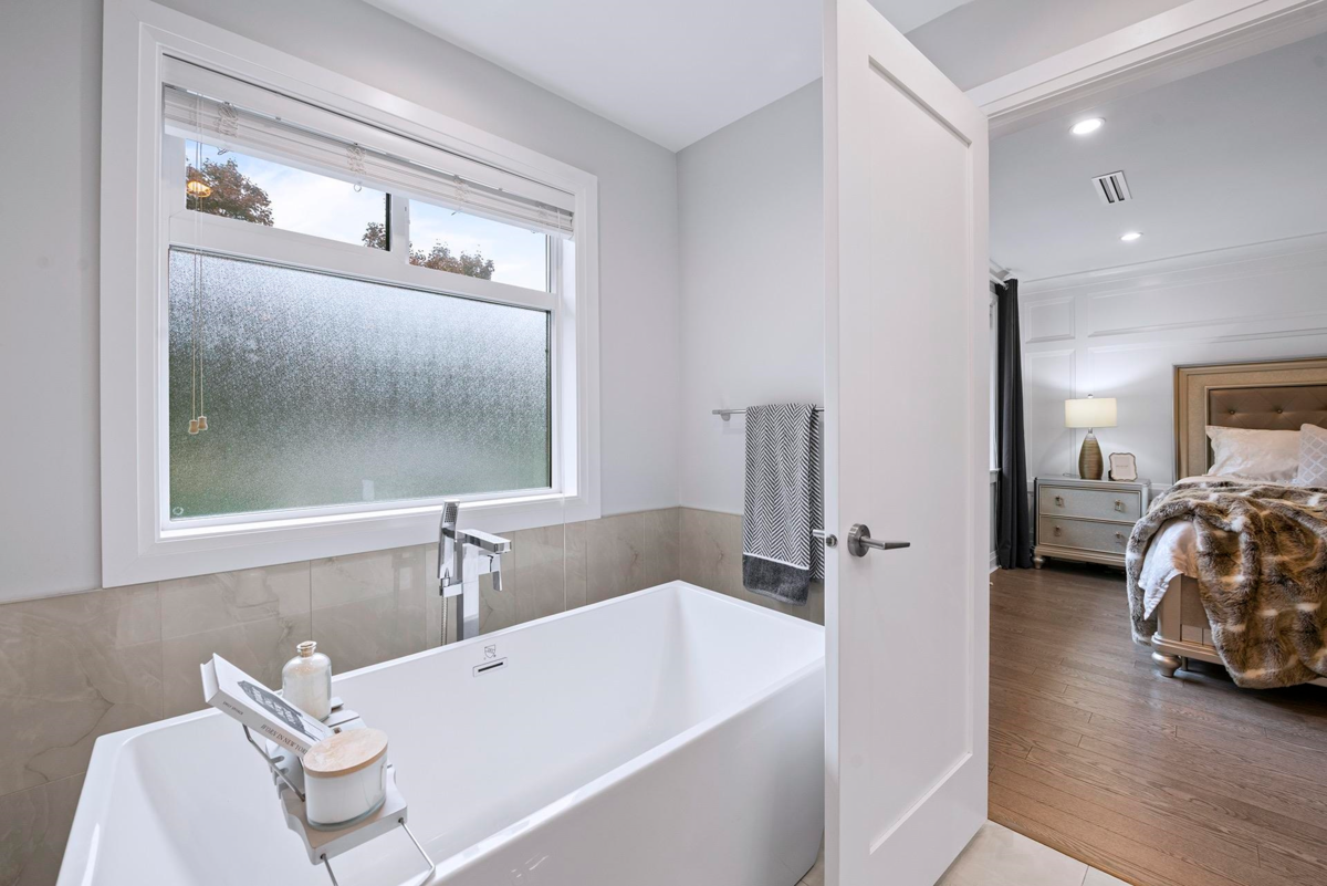 Office / Den Photo of 1370 Ross Road, North Vancouver, BC