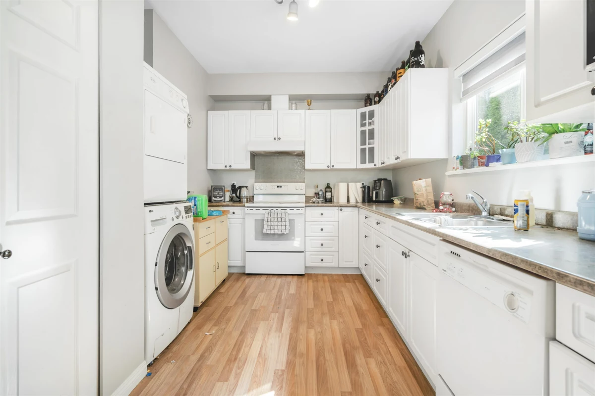 Basement Recreation Room Photo of 27895 Junction Avenue, Abbotsford, BC