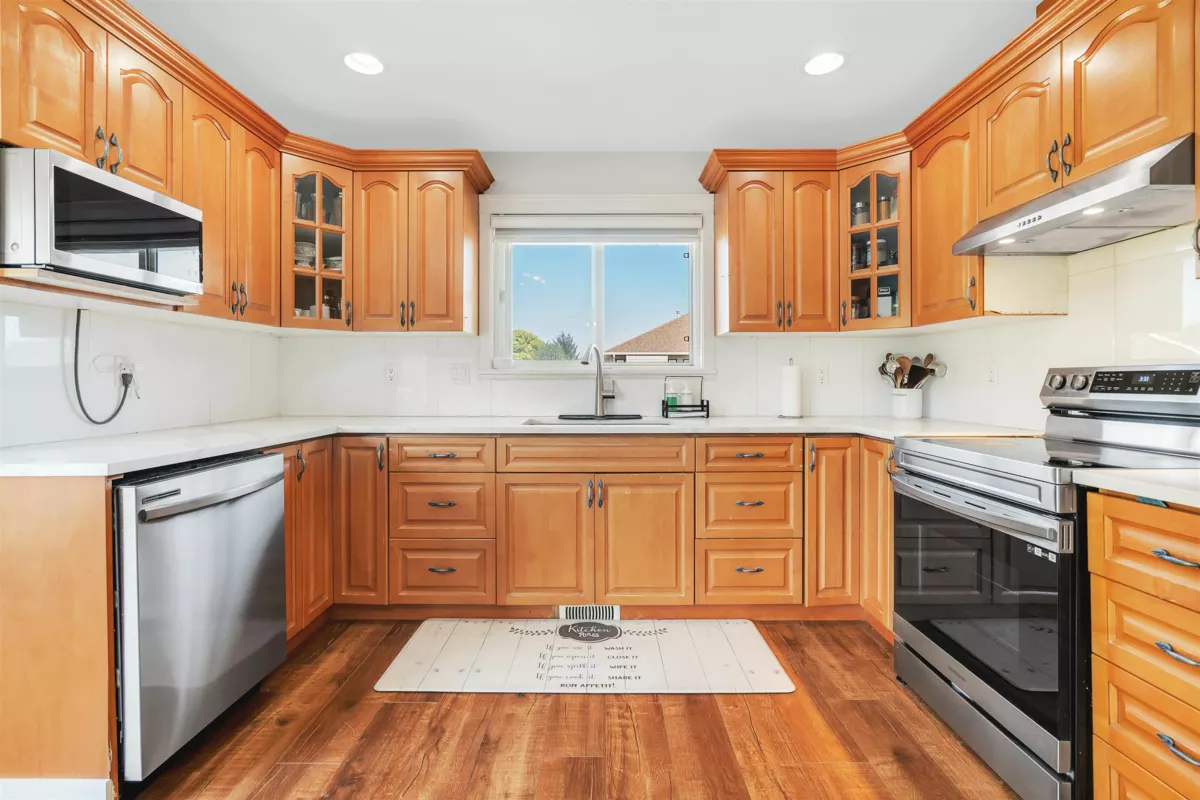 Exterior Rear Photo of 27895 Junction Avenue, Abbotsford, BC